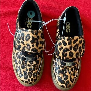 GBG Los Angeles Leopard Print Women's Sneakers,6